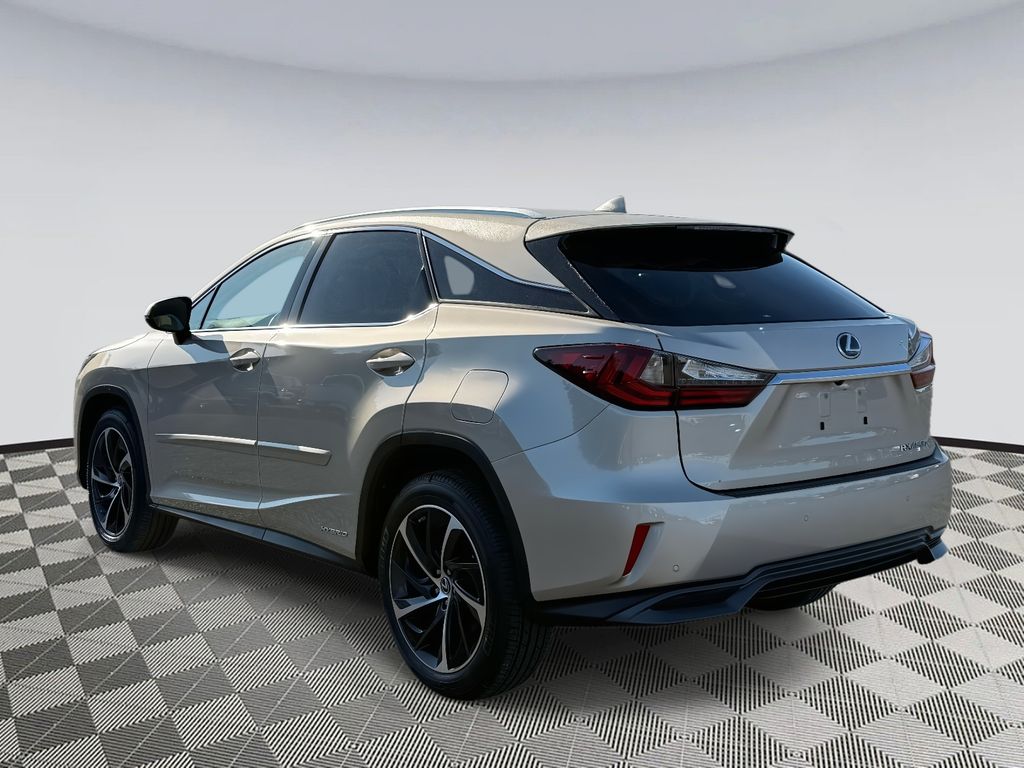 Vehicle image 6 of 33