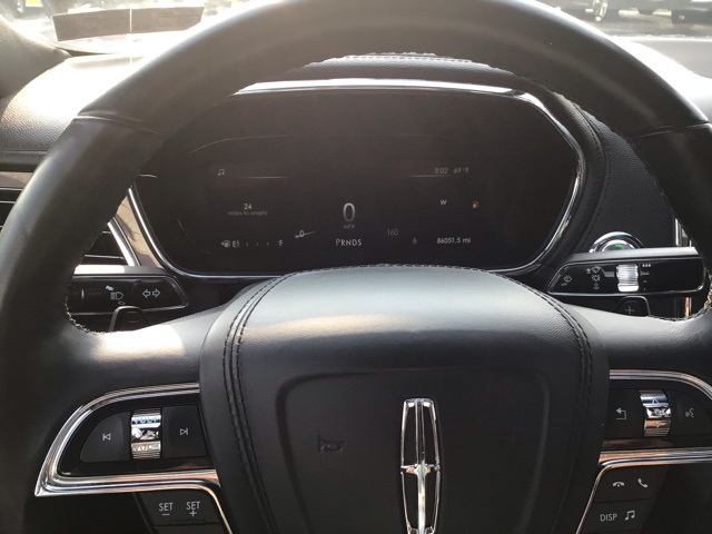 2018 Lincoln Continental Select Image 11 of 22
