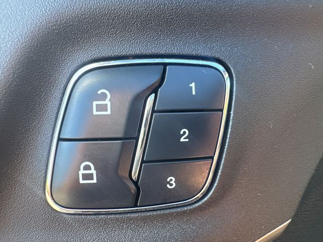 2018 Lincoln MKC Premiere Image 38 of 38