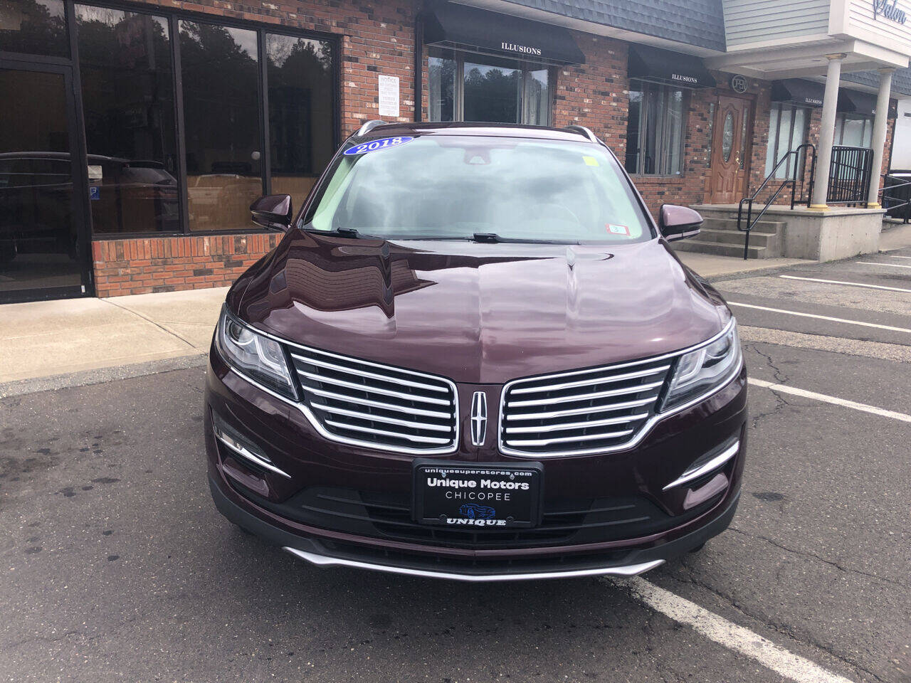Vehicle image 7 of 46