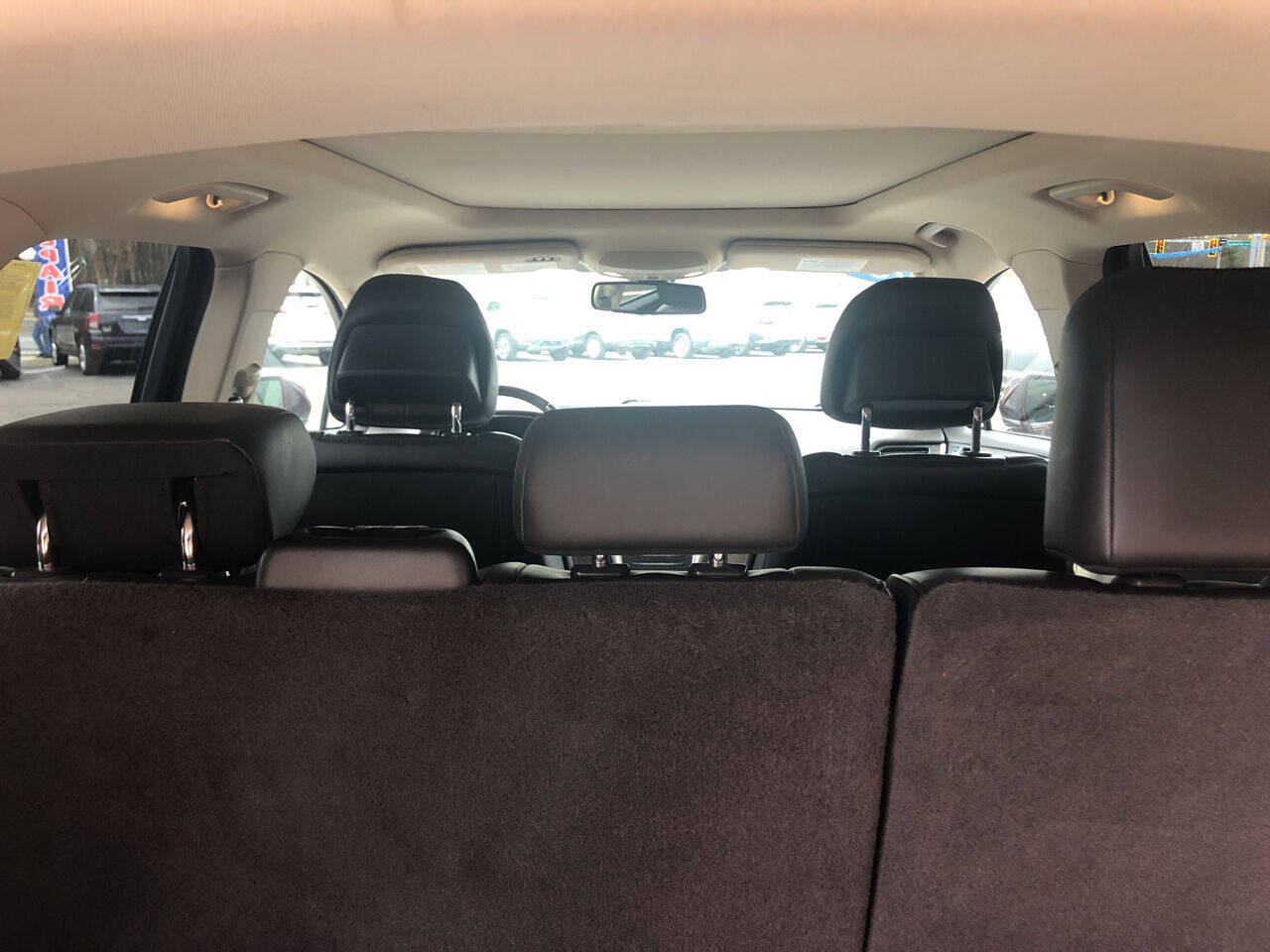 Vehicle image 21 of 46