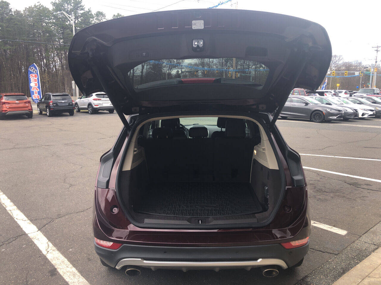Vehicle image 19 of 46