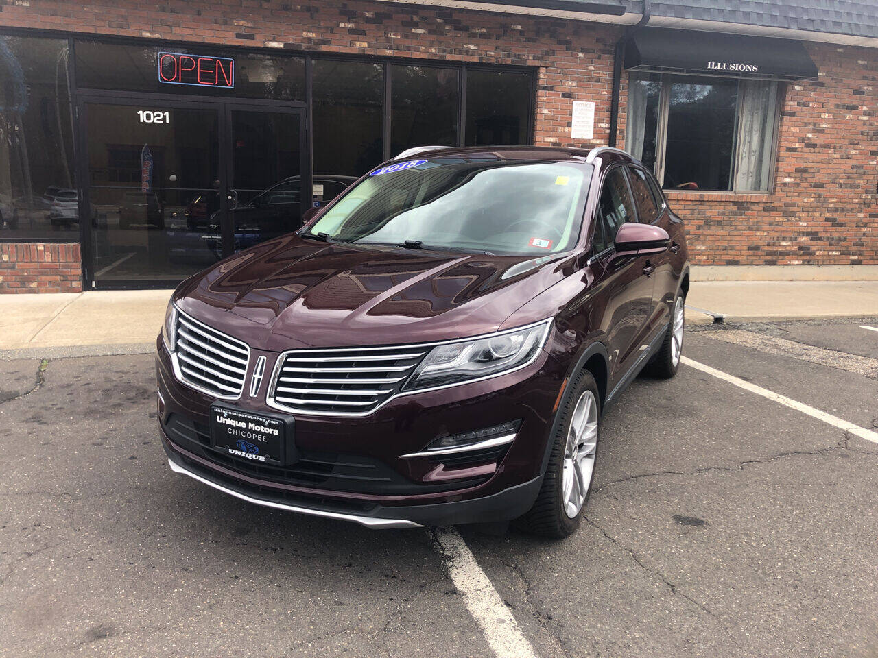 Vehicle image 3 of 46