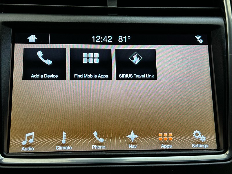 Vehicle image 28 of 42