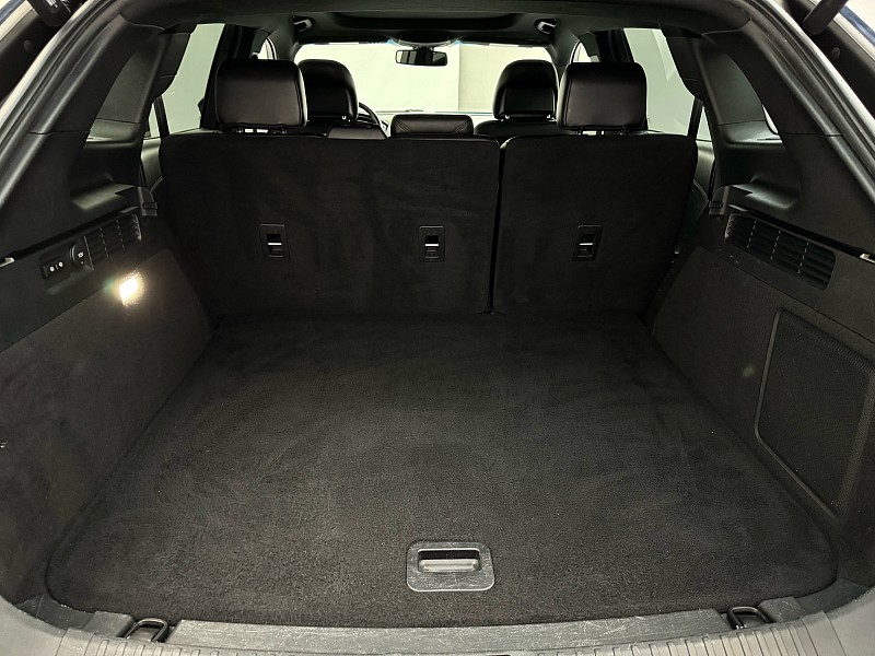 Vehicle image 12 of 42