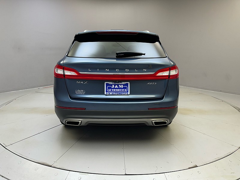 Vehicle image 6 of 42