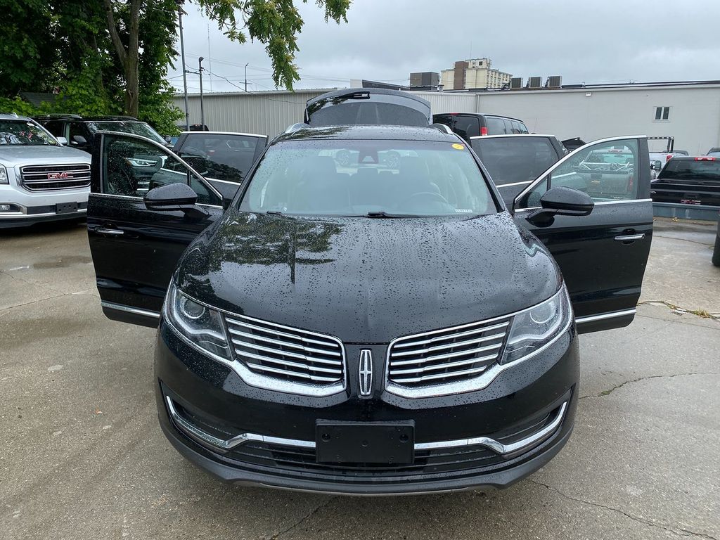 Vehicle image 3 of 30