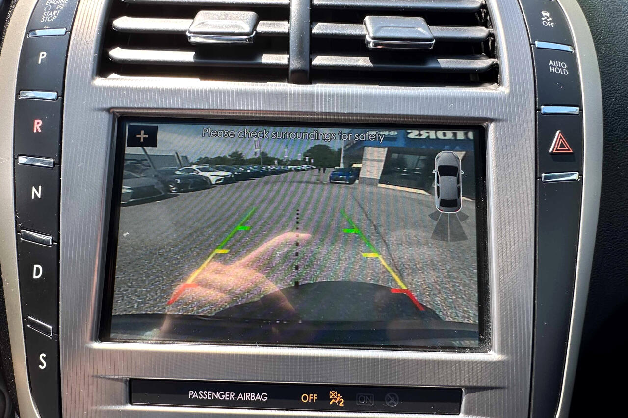 2018 Lincoln MKZ Reserve Image 18 of 24