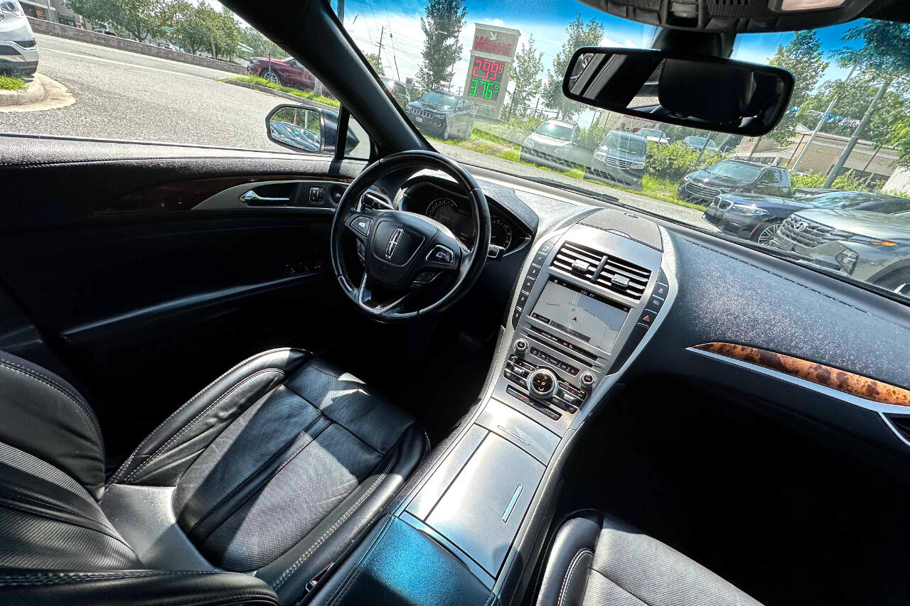 2018 Lincoln MKZ Reserve Image 16 of 24