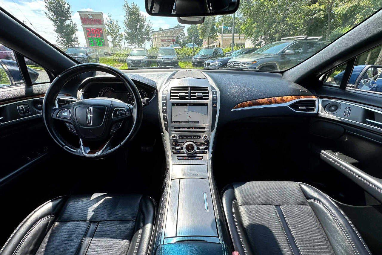 2018 Lincoln MKZ Reserve Image 12 of 24