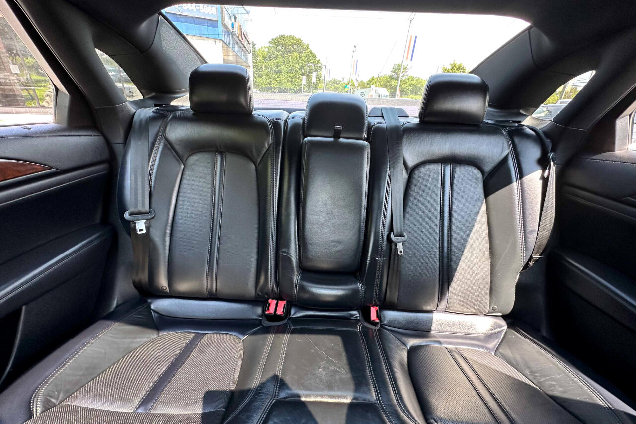 2018 Lincoln MKZ Reserve Image 11 of 24