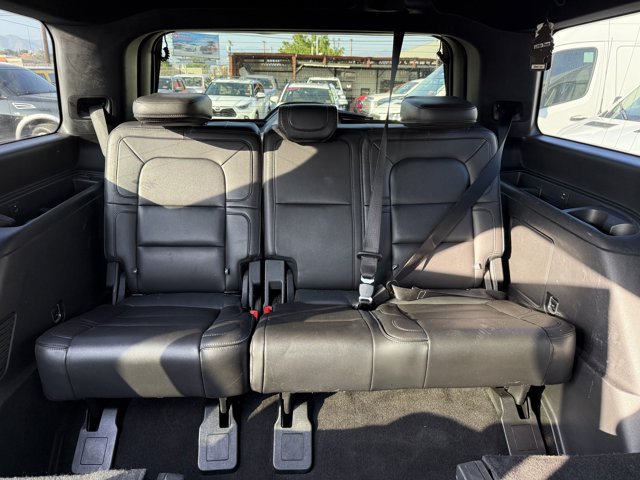 Vehicle image 18 of 27