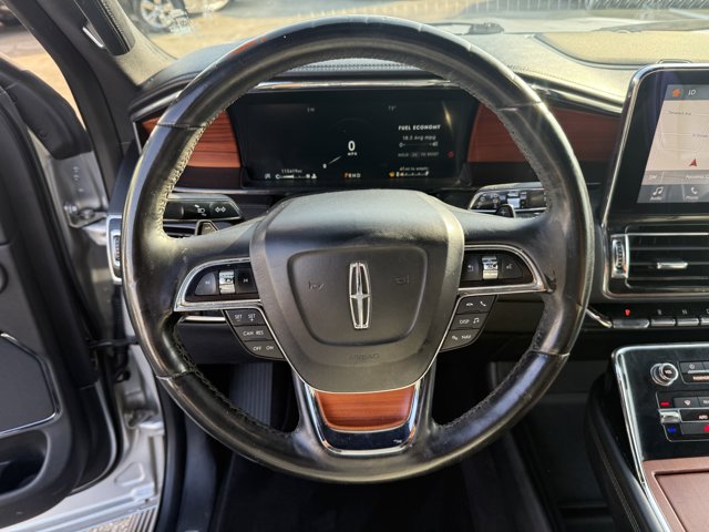 Vehicle image 12 of 27