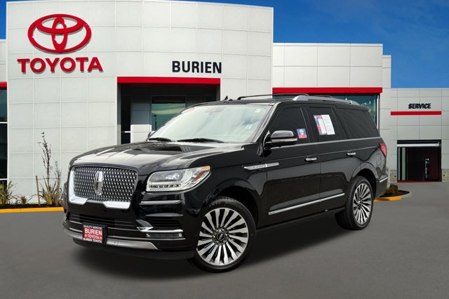 2018 Lincoln Navigator Reserve Image 1 of 42