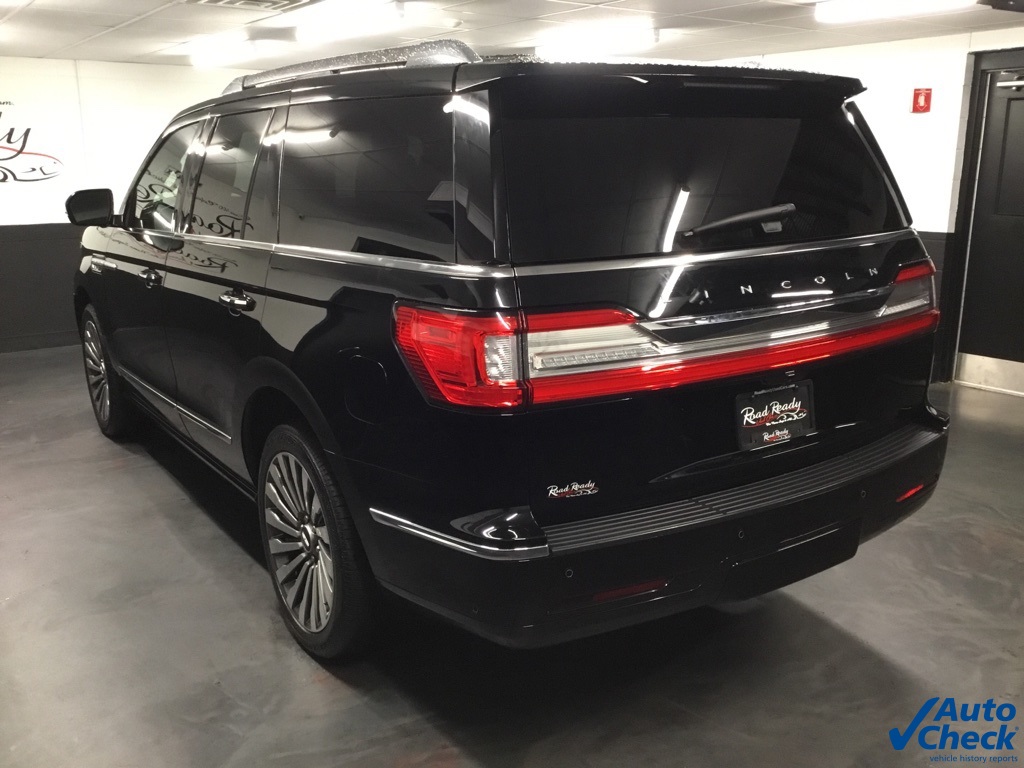 Vehicle image 10 of 49