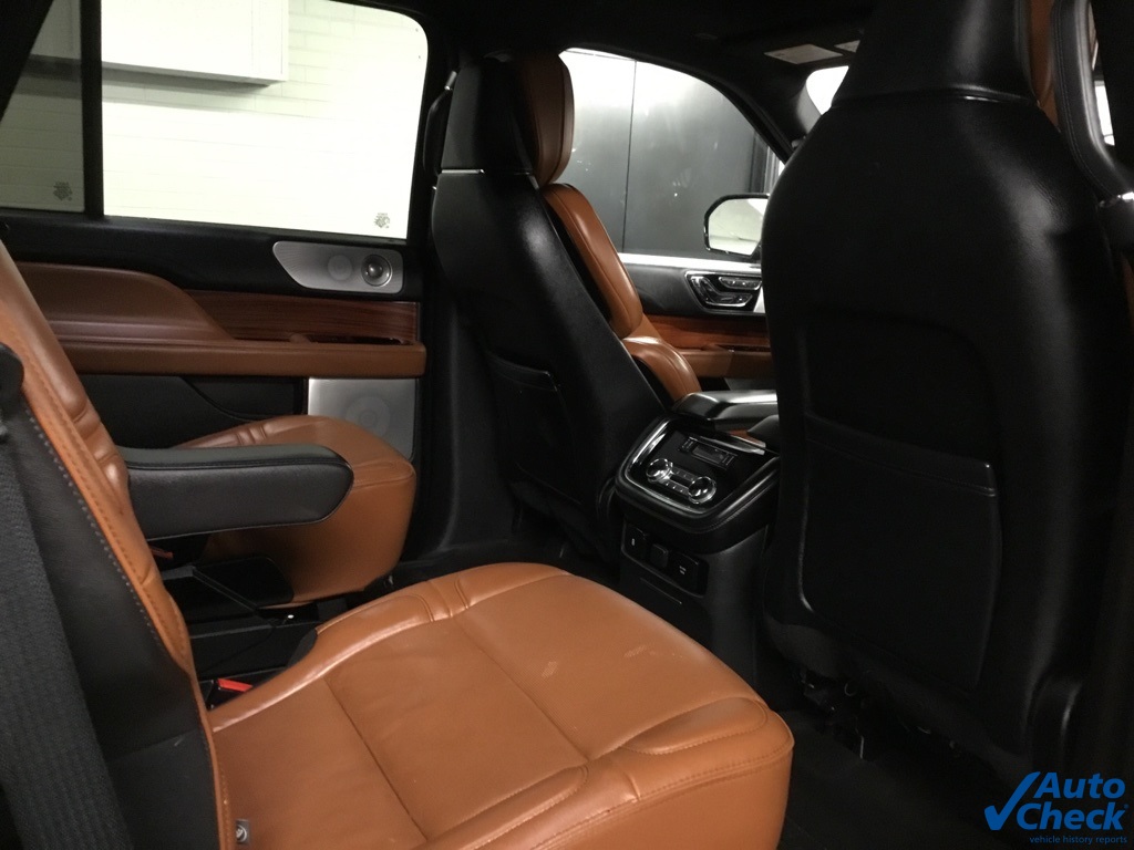 Vehicle image 20 of 49