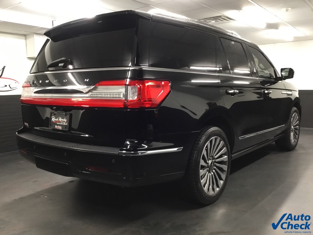 Vehicle image 8 of 49