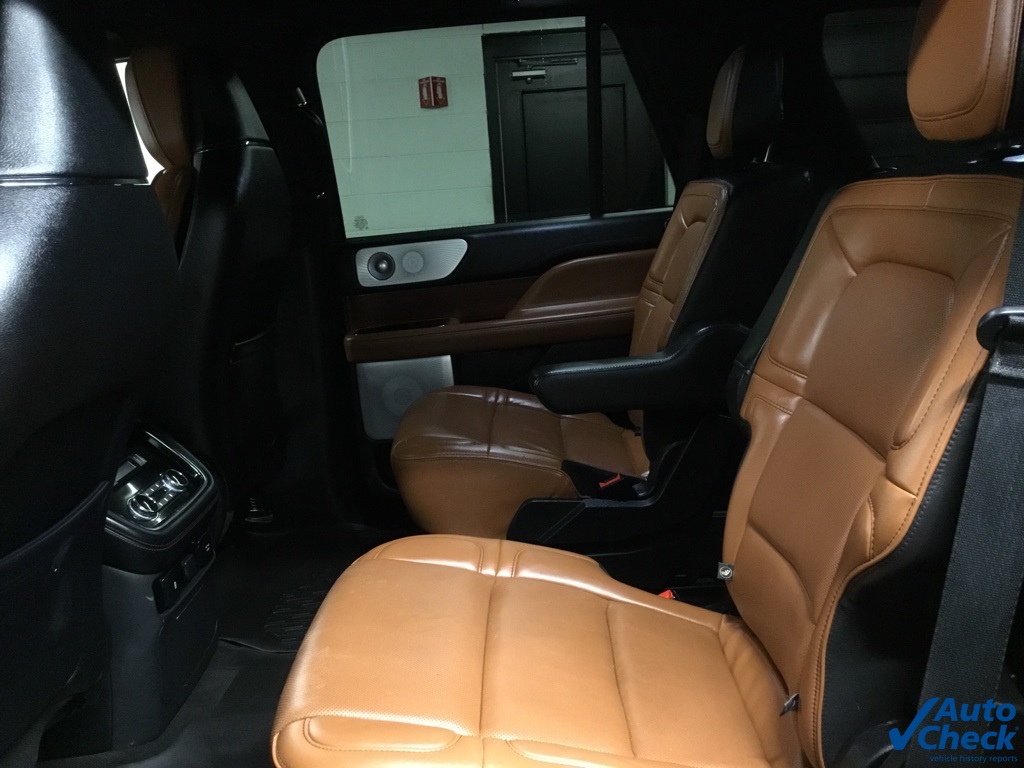 Vehicle image 46 of 49