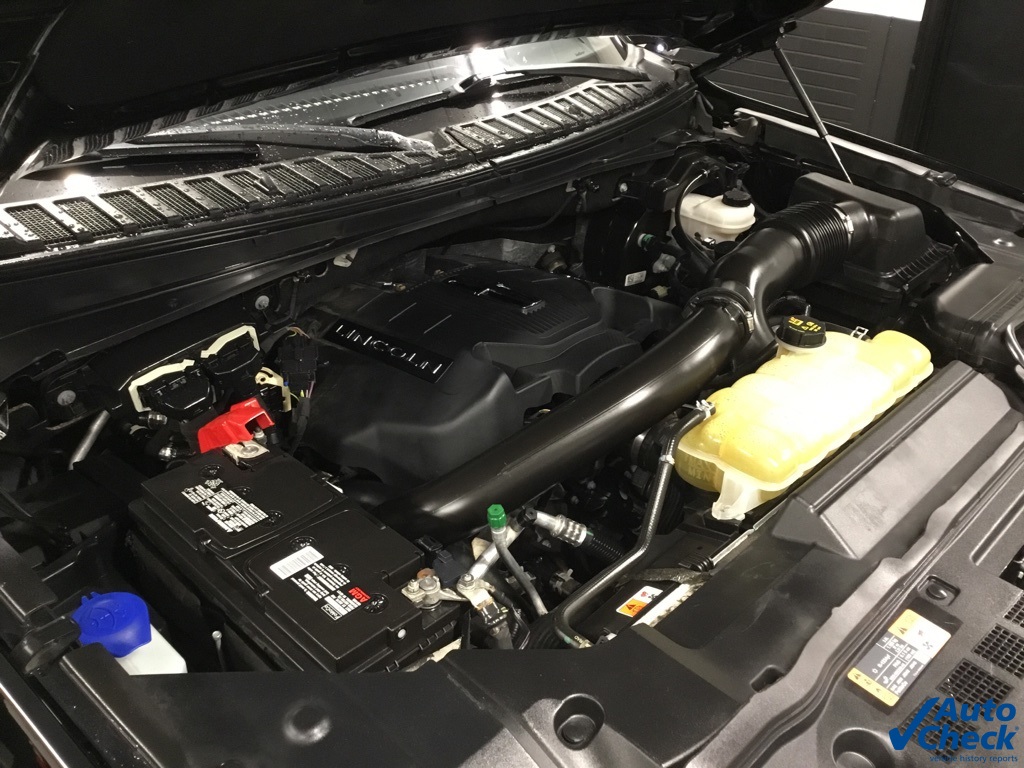 Vehicle image 15 of 49