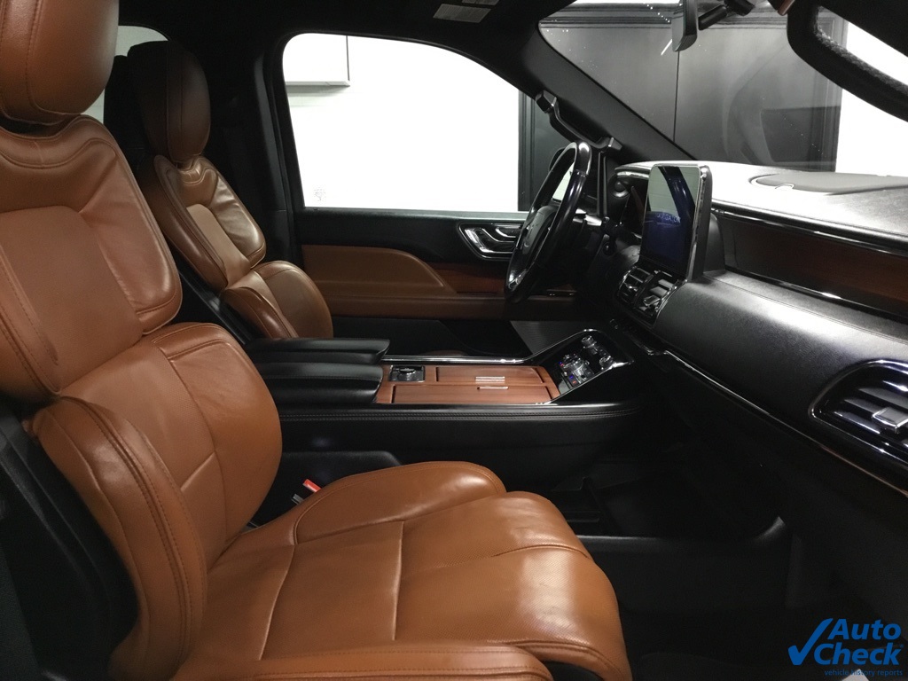 Vehicle image 26 of 49