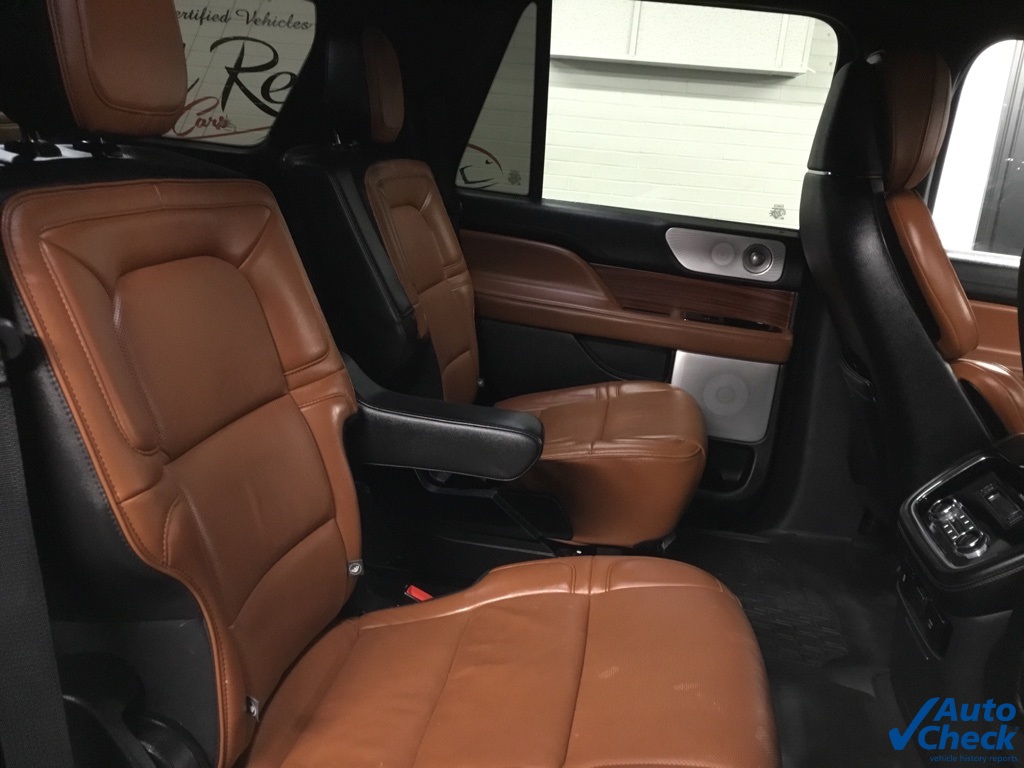 Vehicle image 18 of 49