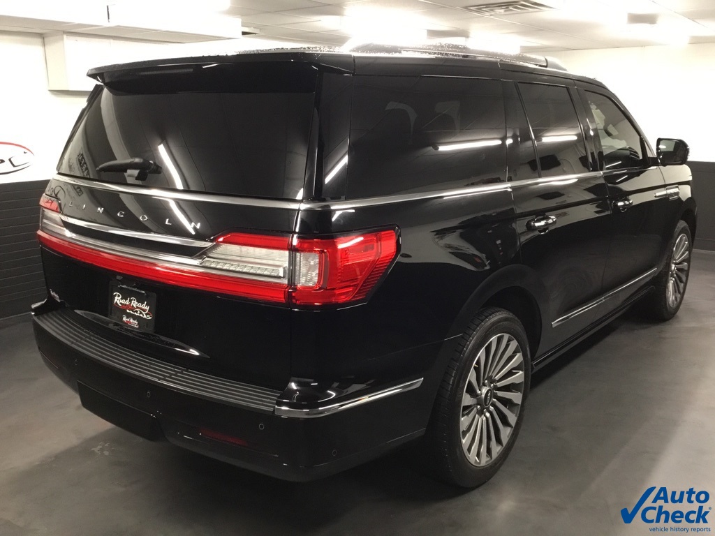Vehicle image 7 of 49