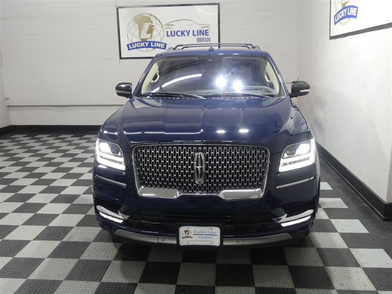 2018 Lincoln Navigator Reserve Image 3 of 46