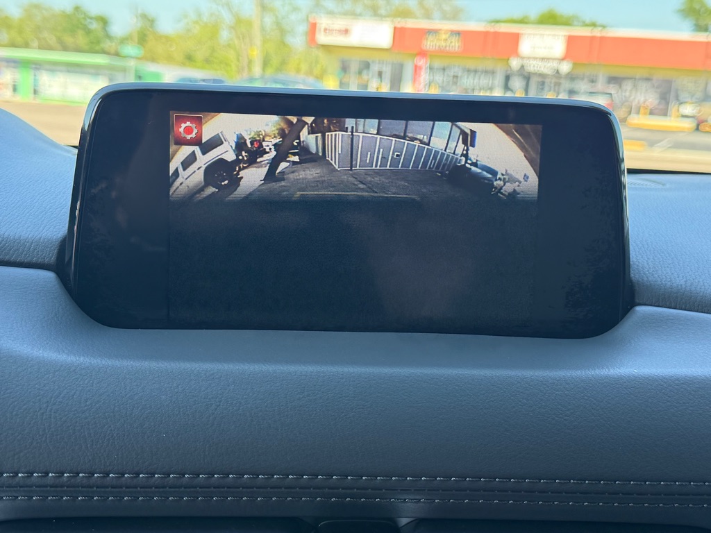 Vehicle image 20 of 46