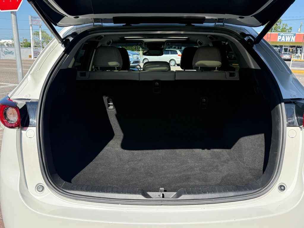 Vehicle image 23 of 46
