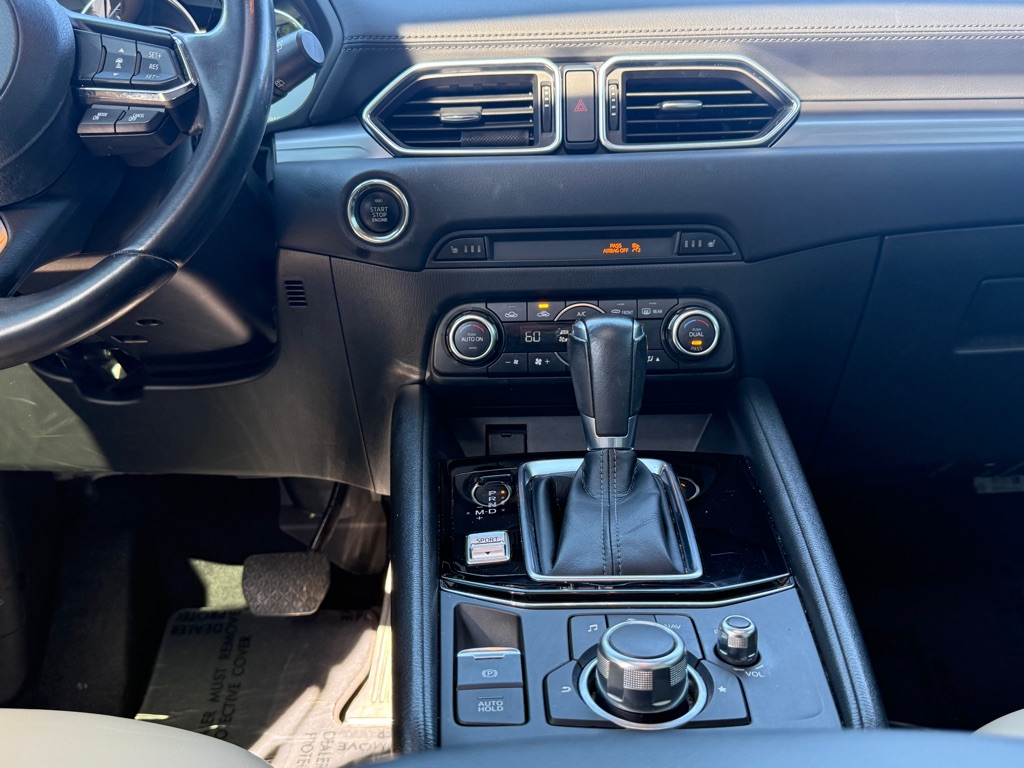 Vehicle image 41 of 46