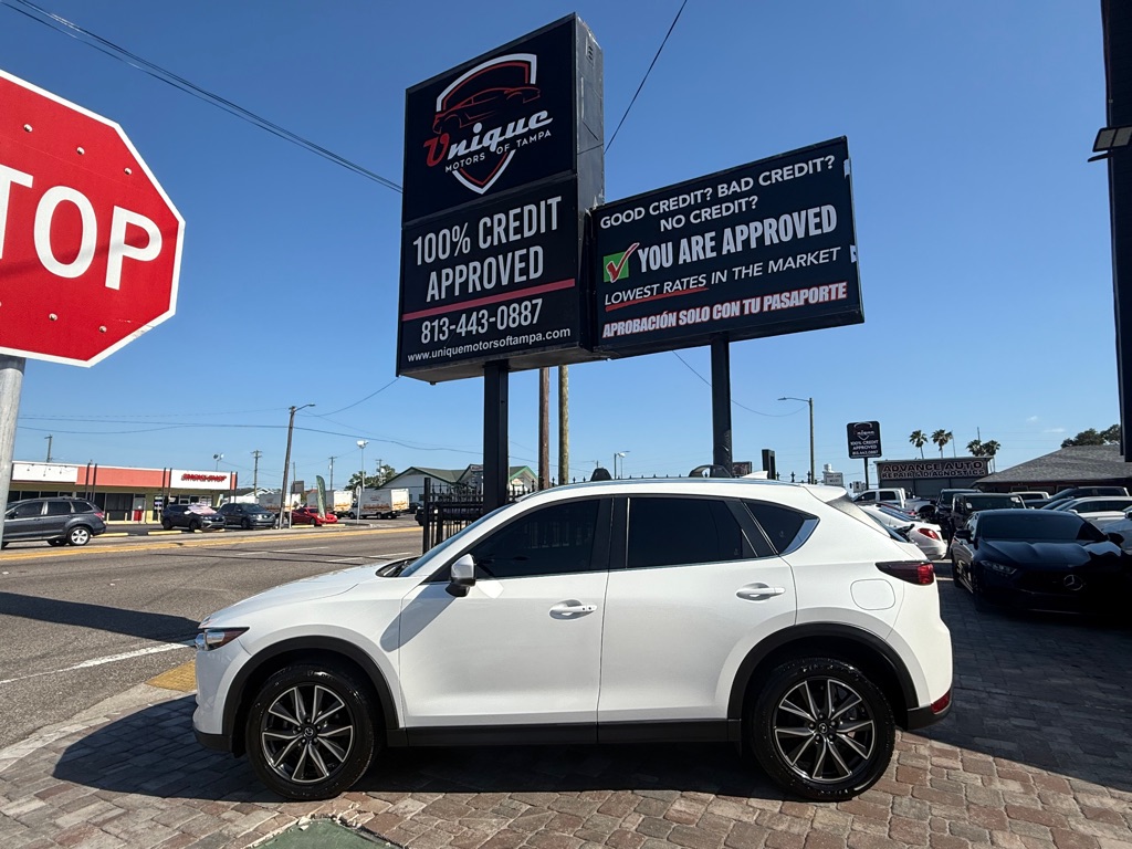 Vehicle image 11 of 46