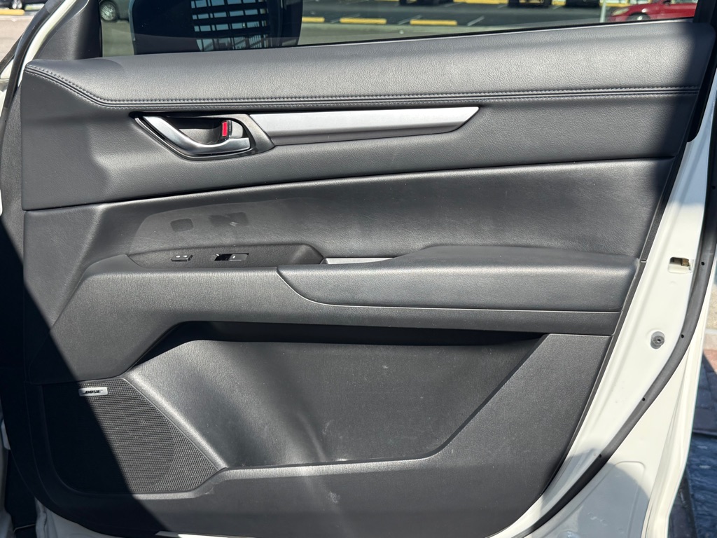 Vehicle image 44 of 46