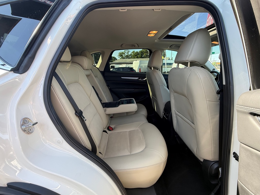 Vehicle image 24 of 46