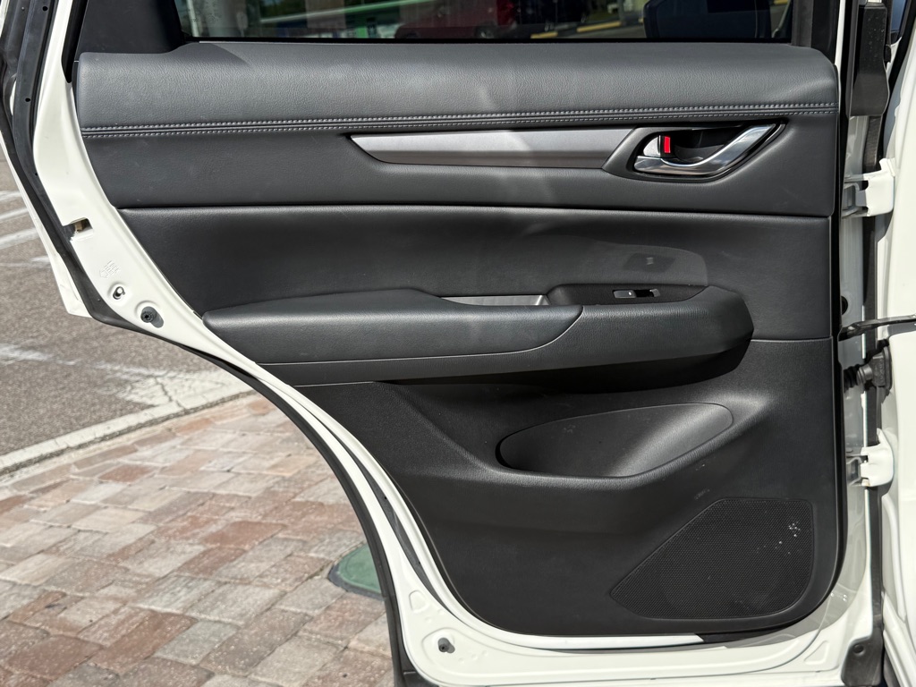 Vehicle image 38 of 46