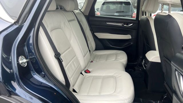 2018 Mazda CX-5 Grand Touring Image 17 of 40