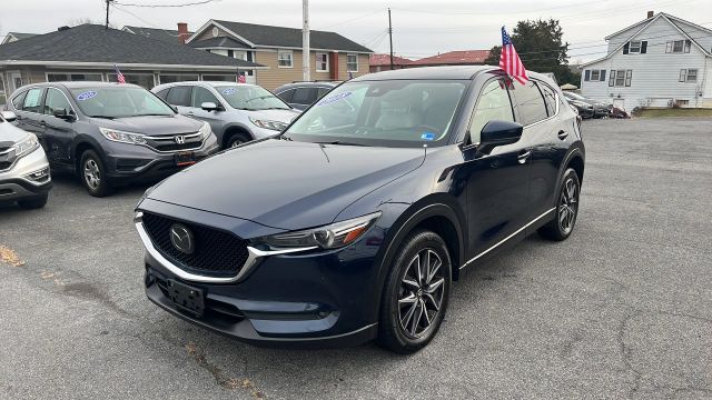 2018 Mazda CX-5 Grand Touring Image 1 of 40