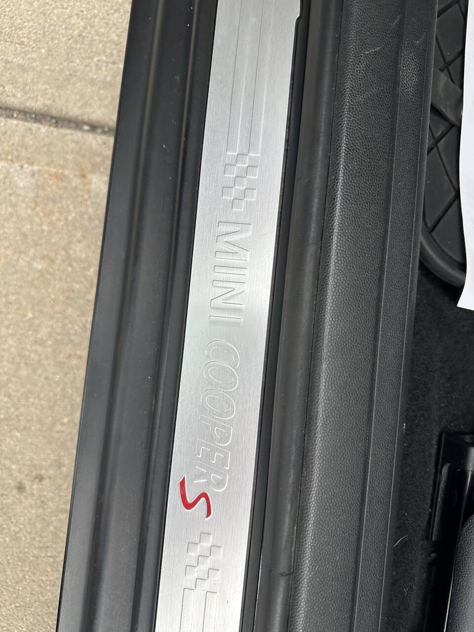 Vehicle image 43 of 60