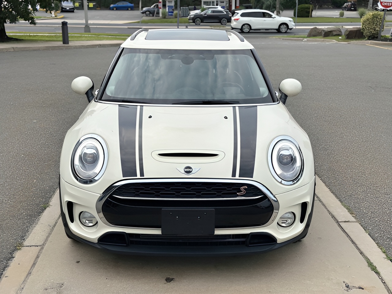 Vehicle image 53 of 60