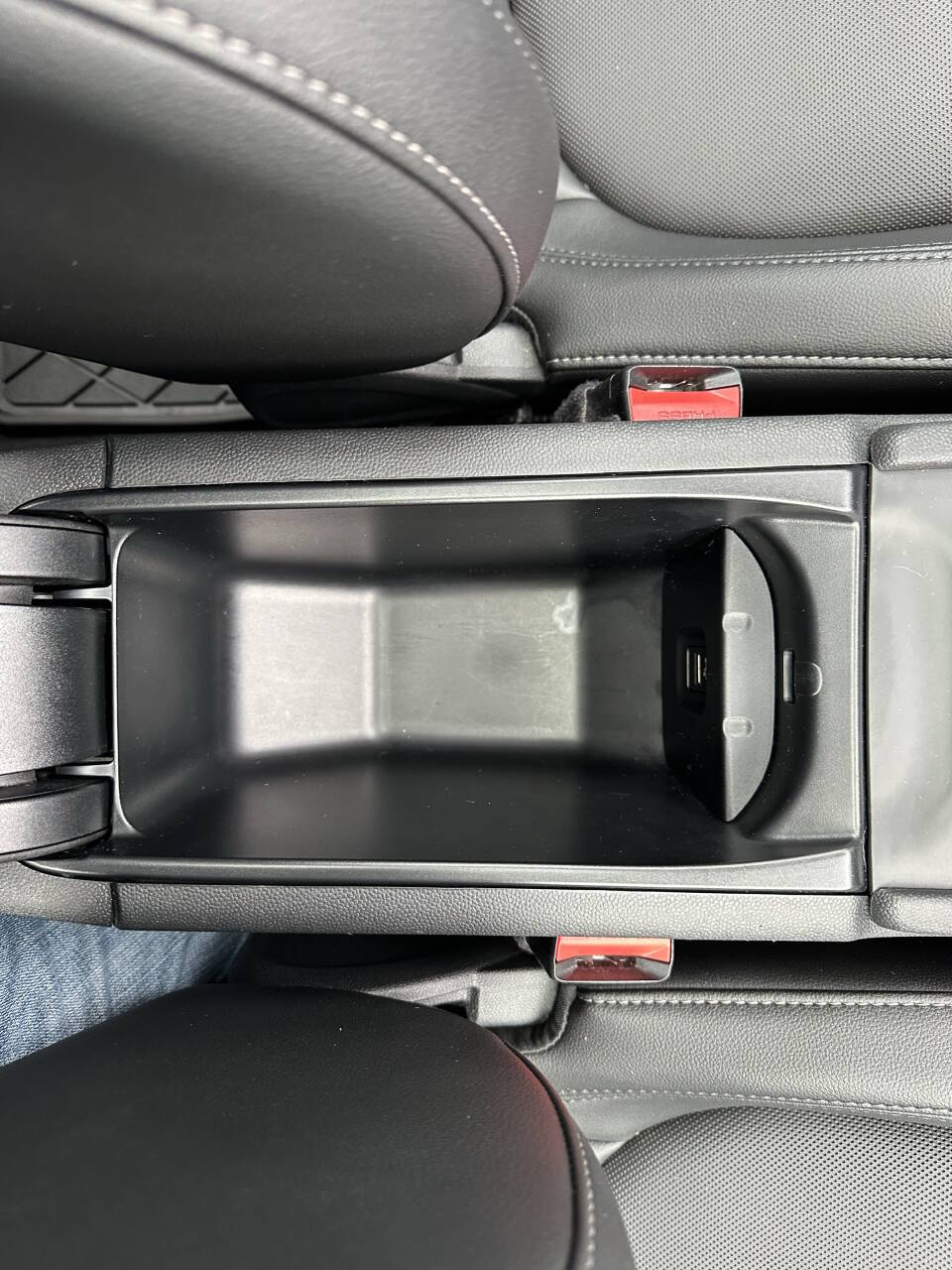 Vehicle image 38 of 60