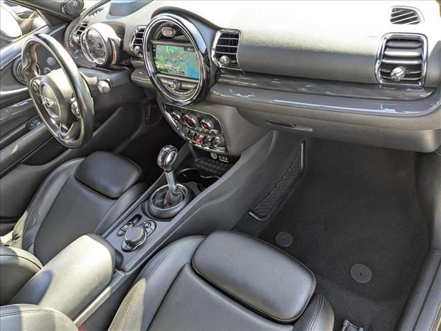 Vehicle image 22 of 27