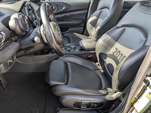 Vehicle image 17 of 27