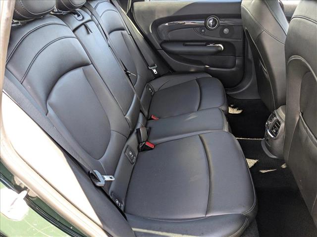 Vehicle image 21 of 27