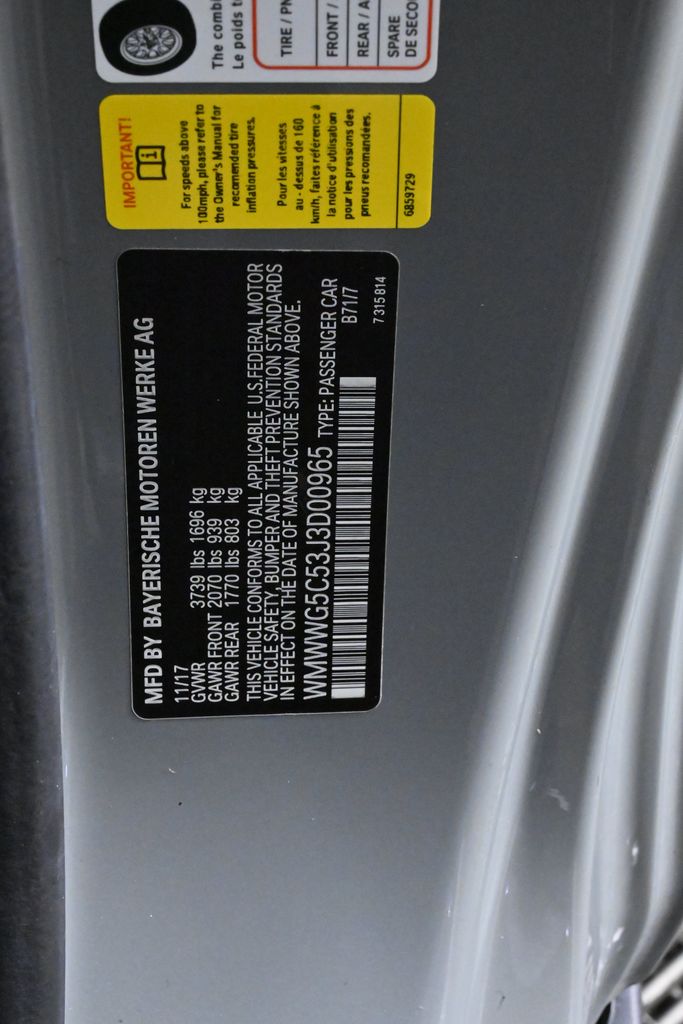 Vehicle image 26 of 33