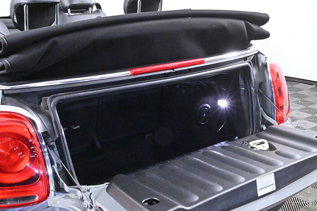 Vehicle image 12 of 33