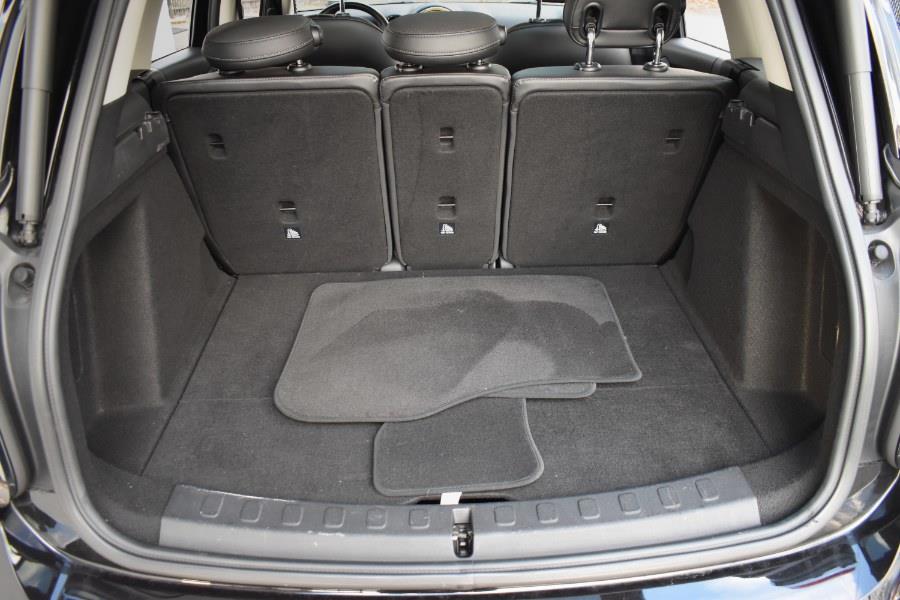 Vehicle image 16 of 38