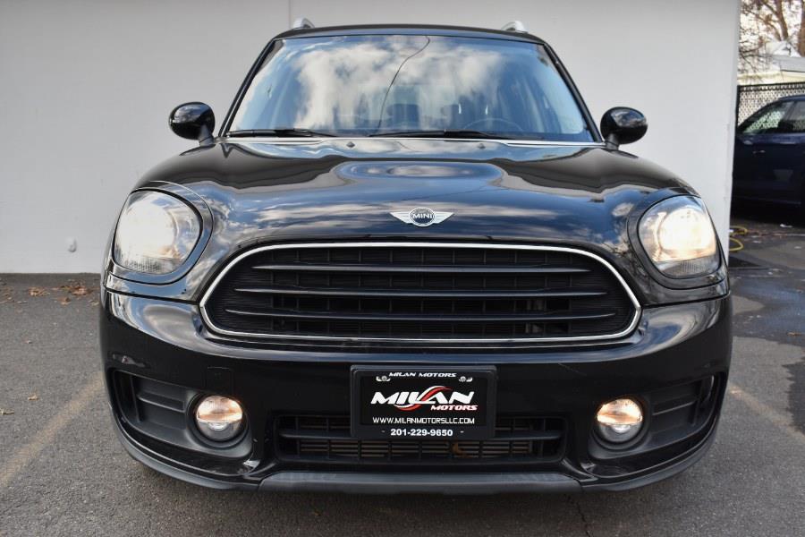 Vehicle image 2 of 38