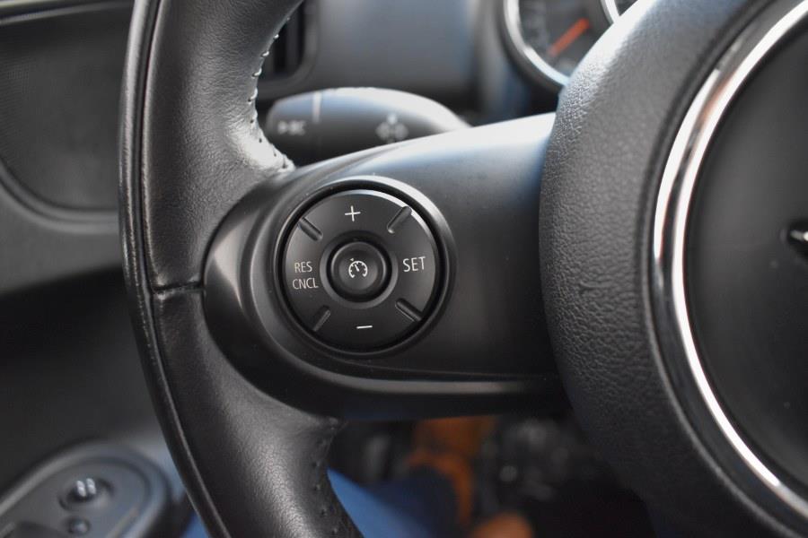 Vehicle image 26 of 38