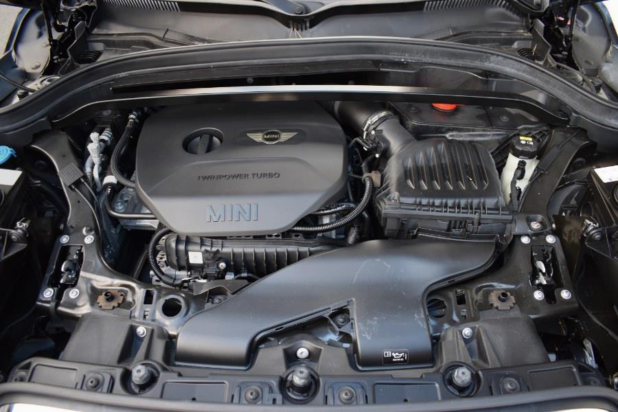 Vehicle image 15 of 38