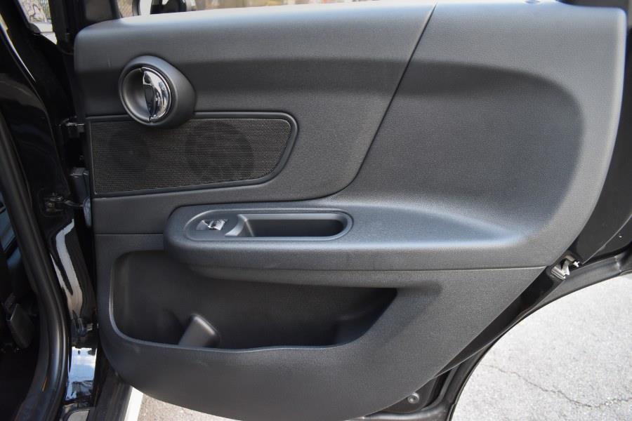 Vehicle image 36 of 38