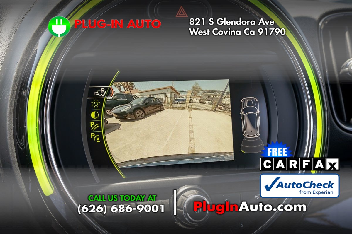 Vehicle image 16 of 28